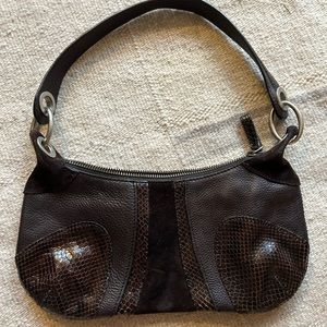 Vintage Banana Republic genuine leather bag